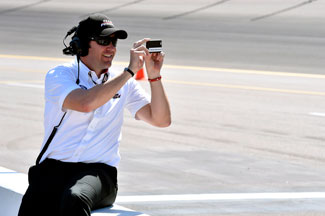 Team account manager Greg Cross helps partners focus on just the right paint scheme for their needs.