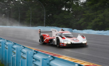 Porsche Penske Motorsport takes uncontested pole