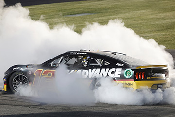 Iowa Corn 350 photo gallery