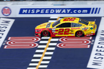 Consumers Energy 400 photo gallery