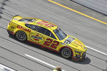 Federated Auto Parts 400 photo gallery