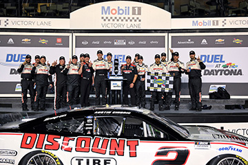 Duel 2 At Daytona photo gallery