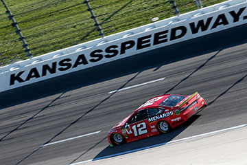 Hollywood Casino 400 photo gallery