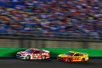 Quaker State 400 photo gallery